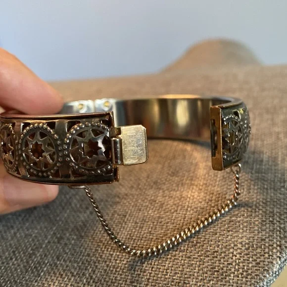 Vintage Two-tone Star/Floral Braclet - Picture 5 of 6